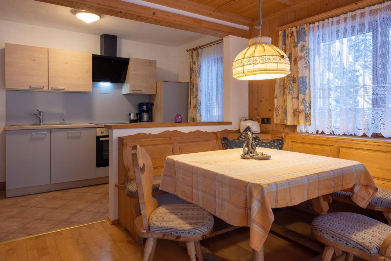 Gaestehaus Strauss Seefeld in Tirol Exteriör bild